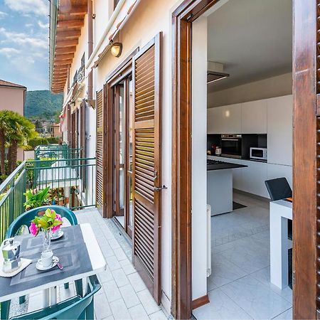 Tresa Bay House - Lugano Lake لافينا بونتي تريسا المظهر الخارجي الصورة