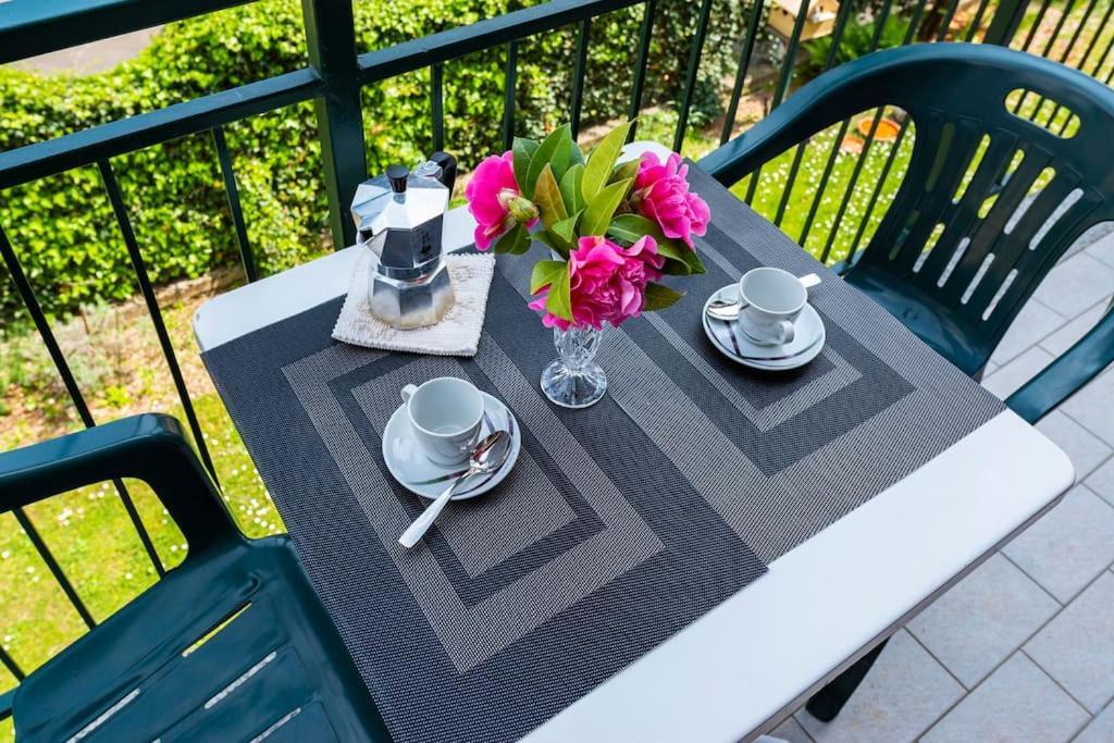 Tresa Bay House - Lugano Lake لافينا بونتي تريسا المظهر الخارجي الصورة