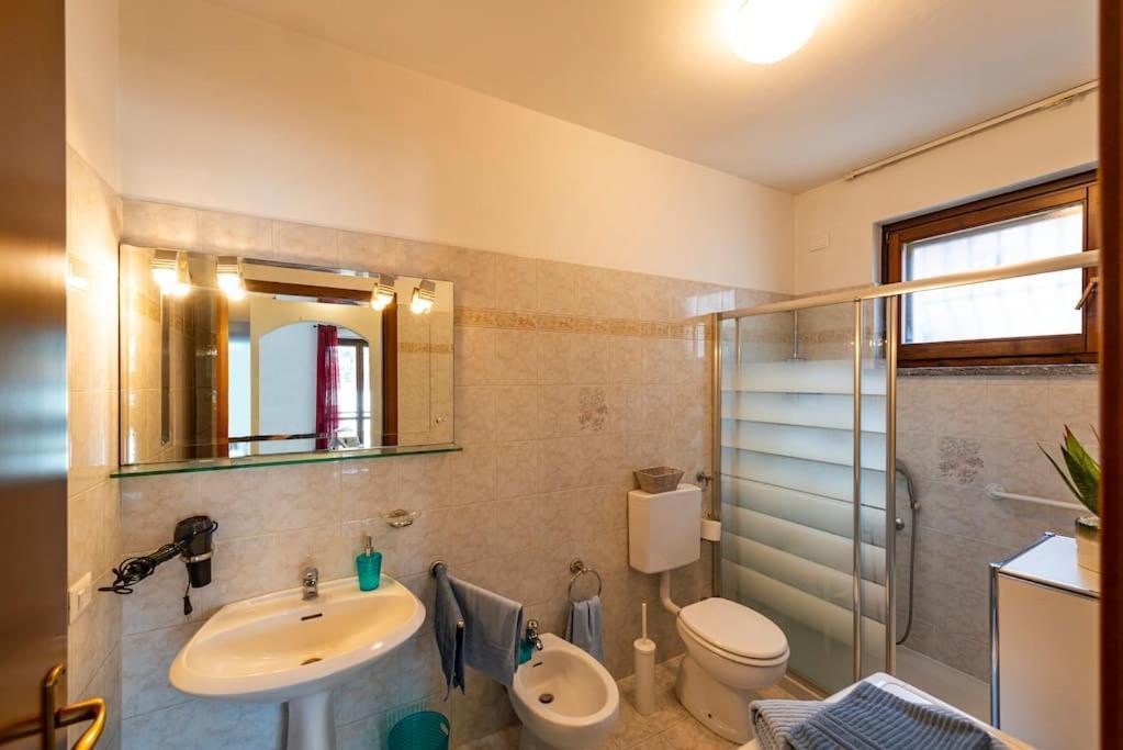 Tresa Bay House - Lugano Lake لافينا بونتي تريسا المظهر الخارجي الصورة