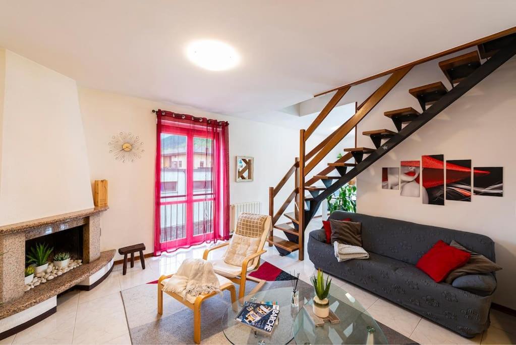 Tresa Bay House - Lugano Lake لافينا بونتي تريسا المظهر الخارجي الصورة